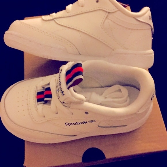 Reebok (Toddler) - Picture 6 of 7